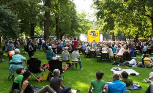 Mehr über den Artikel erfahren Infostand beim Poet:innenfest Erlangen