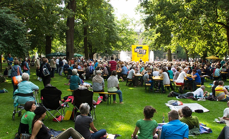 Du betrachtest gerade Infostand beim Poet:innenfest Erlangen